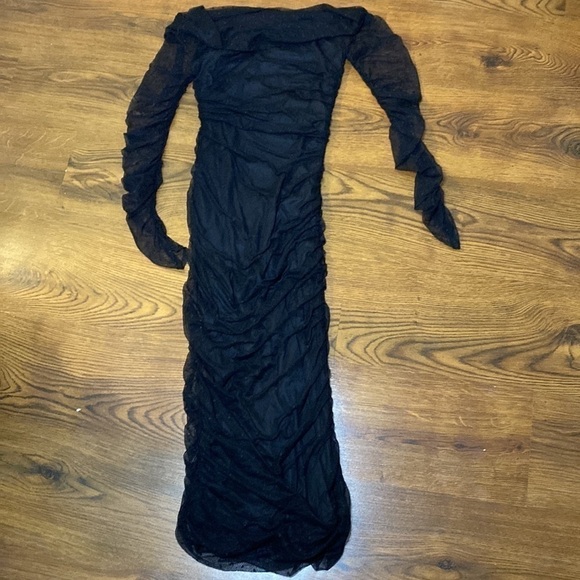 🌷 Boohoo🌷 Black Long Sheer Lace Sleeve Overlay Off Shoulder Dress - Picture 9 of 10